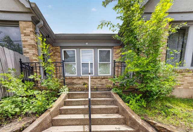 2601 S University Drive, Fort Worth, TX 76109