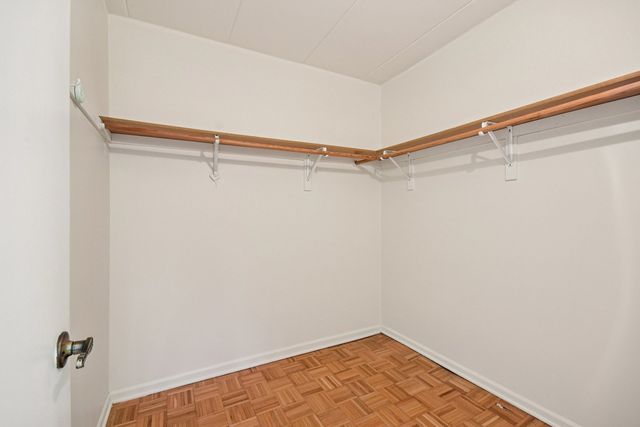 10831 S Keating Avenue 1SW, Oak Lawn, IL 60453