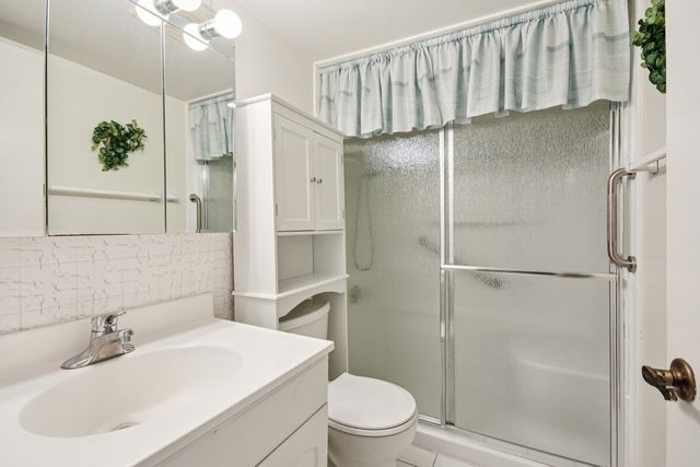 10831 S Keating Avenue 1SW, Oak Lawn, IL 60453