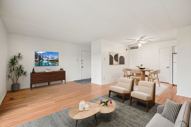 10831 S Keating Avenue 1SW, Oak Lawn, IL 60453