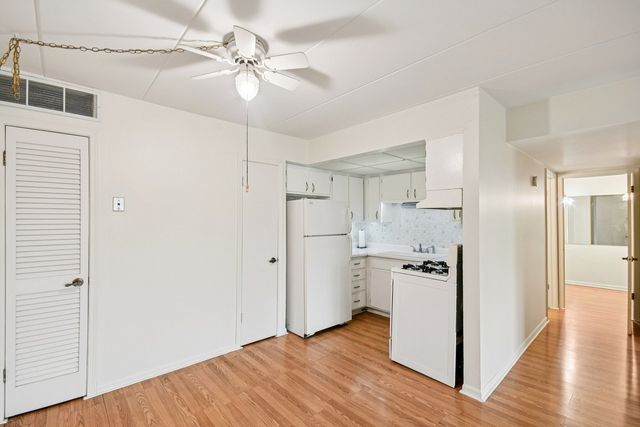 10831 S Keating Avenue 1SW, Oak Lawn, IL 60453