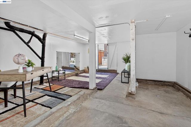 1813 Minturn St, Alameda, CA 94501