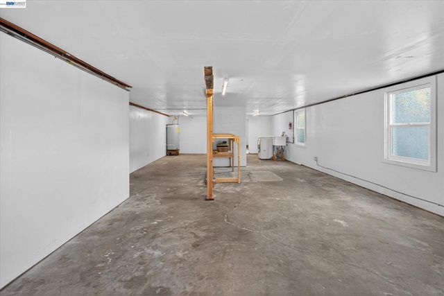 1813 Minturn St, Alameda, CA 94501