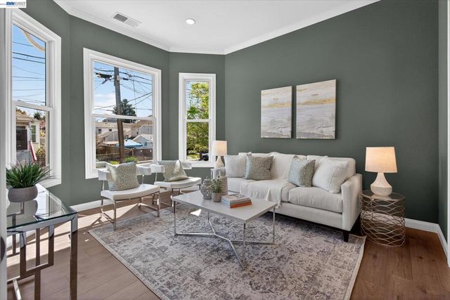 1813 Minturn St, Alameda, CA 94501