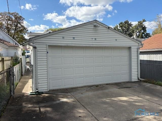 908 Coventry Avenue, Toledo, OH 43607