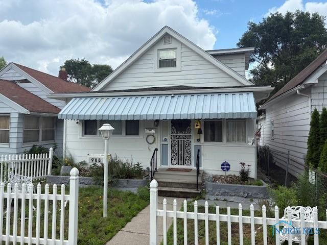 908 Coventry Avenue, Toledo, OH 43607