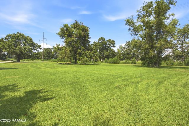 1102 Macho Grande Street, New Iberia, LA 70560