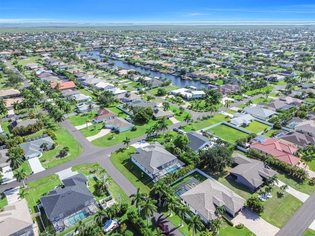 1735 SW 51ST Terrace, Cape Coral, FL 33914
