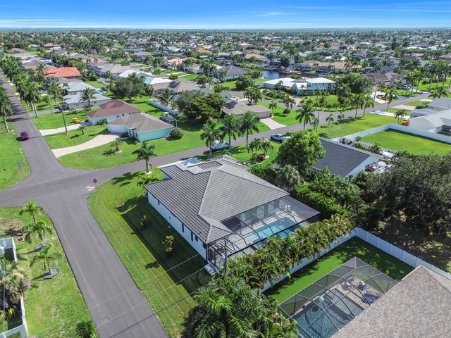 1735 SW 51ST Terrace, Cape Coral, FL 33914