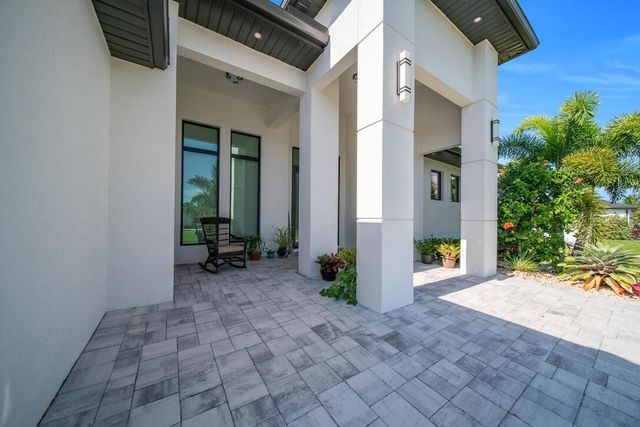 1735 SW 51ST Terrace, Cape Coral, FL 33914