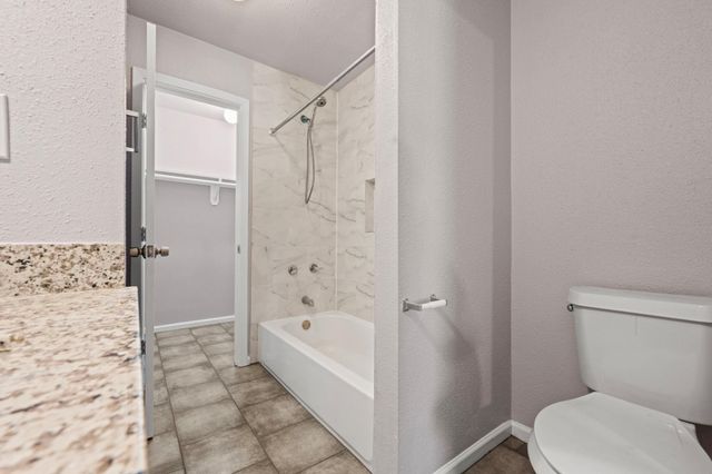 6138 Kenilwood Drive, Houston, TX 77033