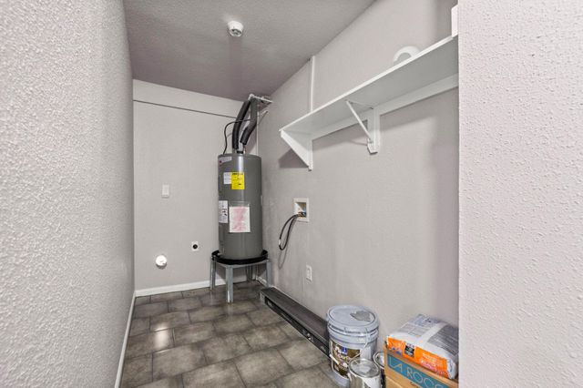 6138 Kenilwood Drive, Houston, TX 77033