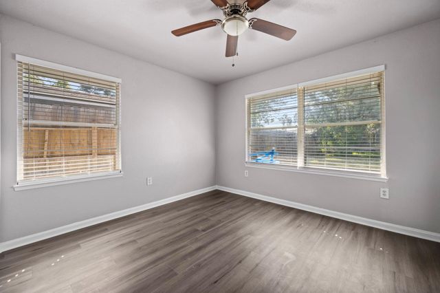 6138 Kenilwood Drive, Houston, TX 77033