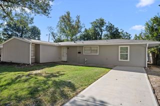 6138 Kenilwood Drive, Houston, TX 77033