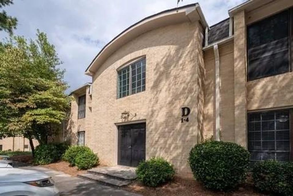 5400 Roswell Road D4, Sandy Springs, GA 30342