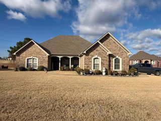 1505 Cypress Point Street, Cabot, AR 72023