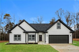 112 Cassidy Trail, Douglasville, GA 30134