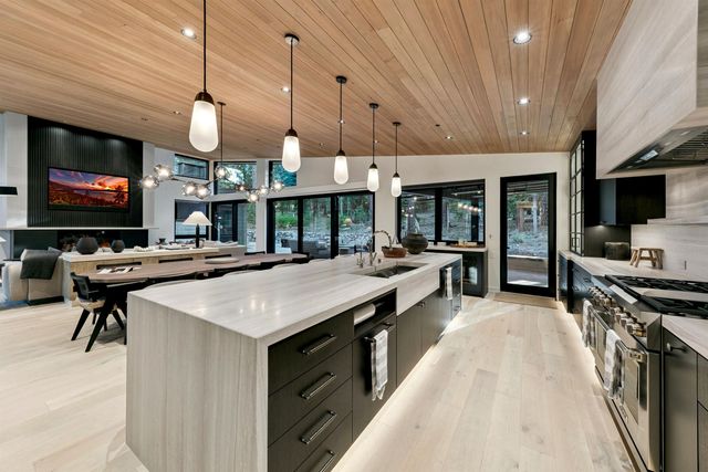 12232 Pete Alvertson Drive, Truckee, CA 96161