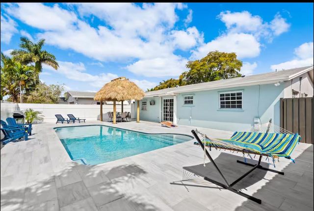 304 SE 4th Street, Dania Beach, FL 33004