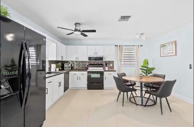 304 SE 4th Street, Dania Beach, FL 33004