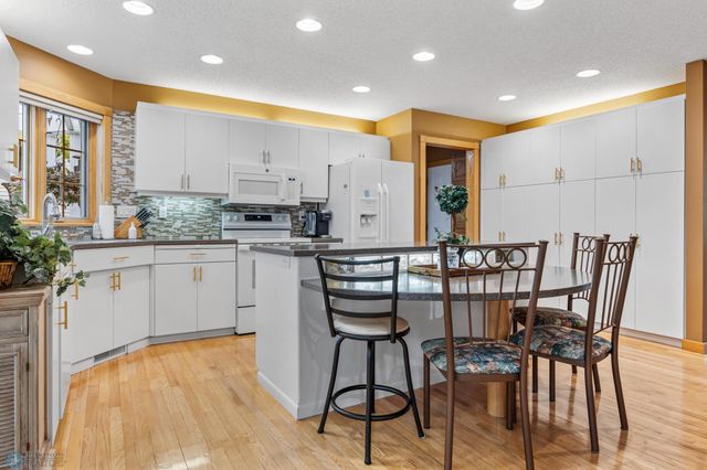 4902 Rose Creek Parkway S, Fargo, ND 58104