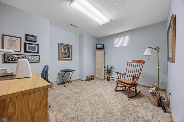 4902 Rose Creek Parkway S, Fargo, ND 58104