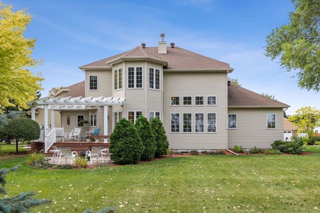 4902 Rose Creek Parkway S, Fargo, ND 58104