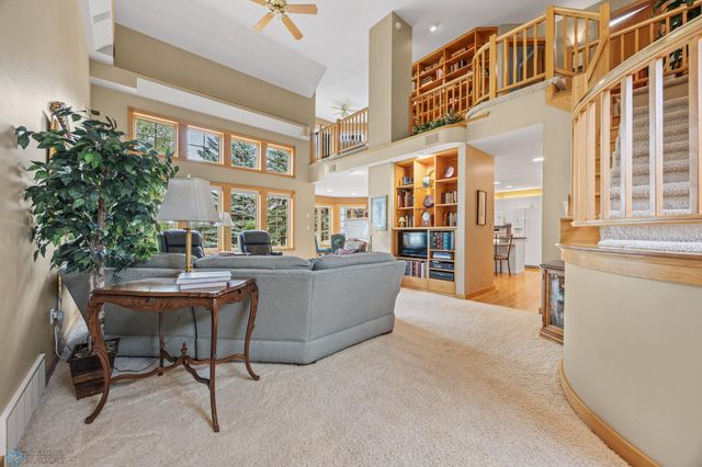 4902 Rose Creek Parkway S, Fargo, ND 58104