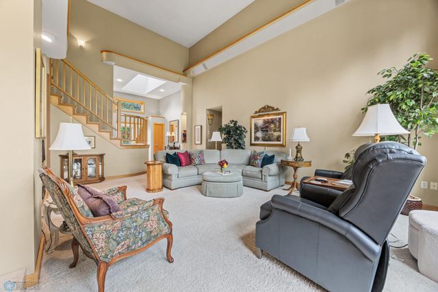 4902 Rose Creek Parkway S, Fargo, ND 58104
