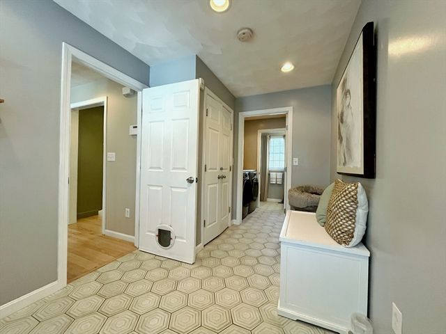 16 Ferris Rd, Lynn, MA 01904