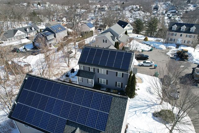 16 Ferris Rd, Lynn, MA 01904