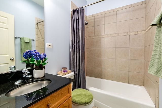 1925 S State Street 1, Chicago, IL 60616