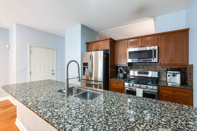 1925 S State Street 1, Chicago, IL 60616