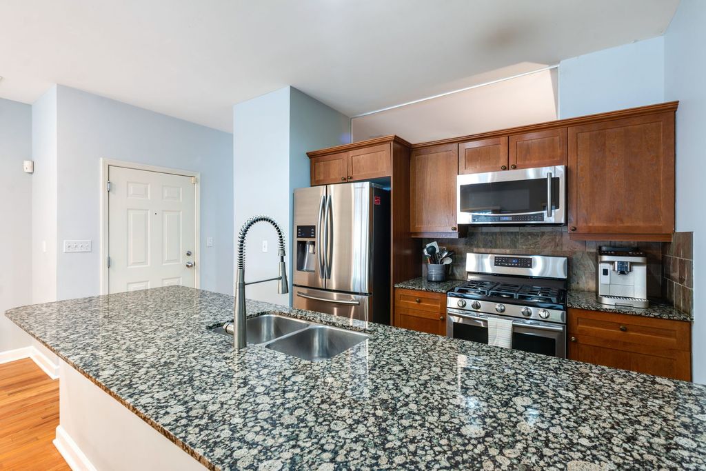 1925 S State Street 1, Chicago, IL 60616 — photo 3