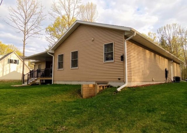 3215 North Branch Drive, Beaverton, MI 48612