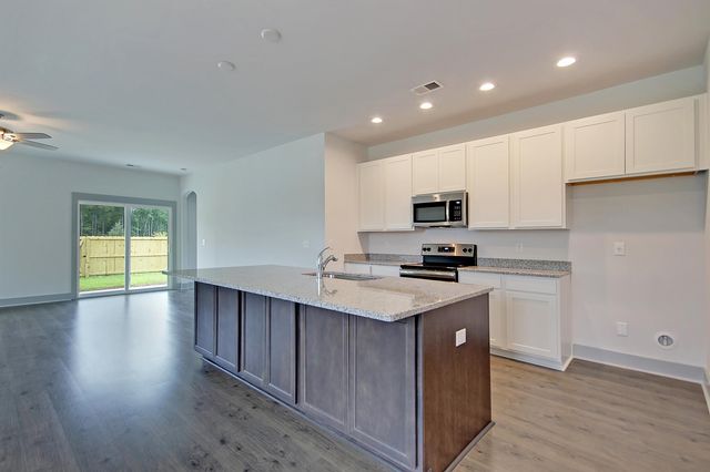 4900 Huckleberry Ln., Conway, SC 29526