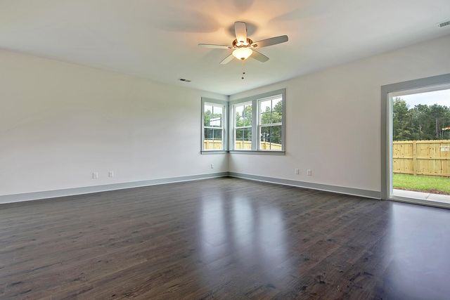 4900 Huckleberry Ln., Conway, SC 29526