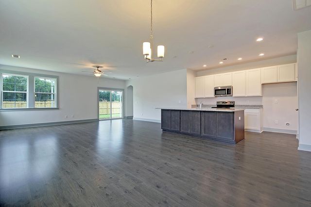 4900 Huckleberry Ln., Conway, SC 29526