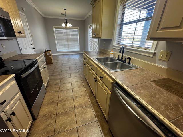 201 Pavilion Street, Lafayette, LA 70507