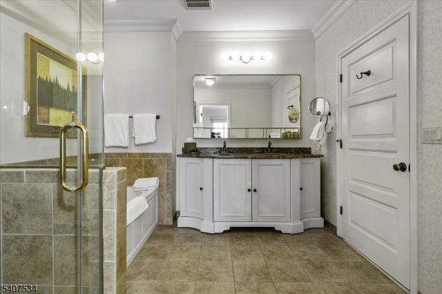 3 Wild Turkey Way 411-413 411-, Hardyston Twp., NJ 07419