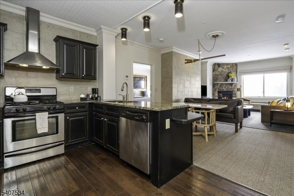 3 Wild Turkey Way 411-413 411-, Hardyston Twp., NJ 07419