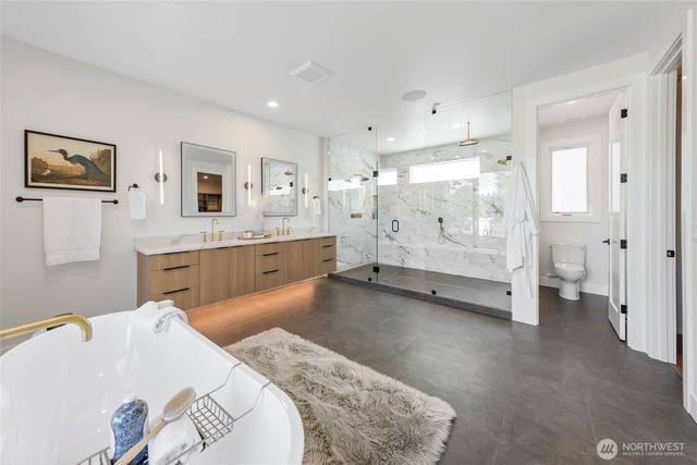 10204 NE 43rd Street, Kirkland, WA 98033