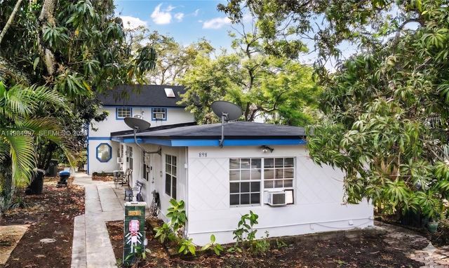 898 NE 39th St, Oakland Park, FL 33334
