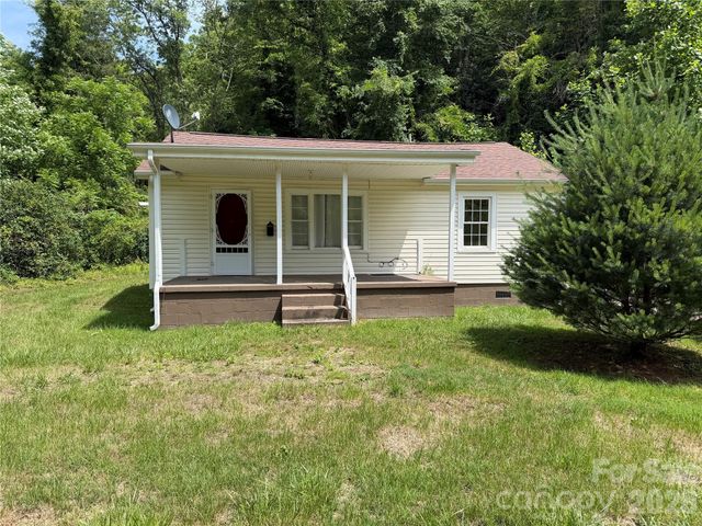 21 Old Post Office Drive, Marion, NC 28752