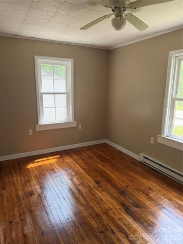 21 Old Post Office Drive, Marion, NC 28752