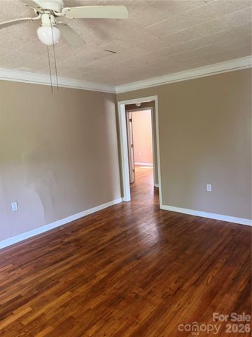 21 Old Post Office Drive, Marion, NC 28752