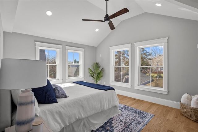 9 Whitwell Place, Newport, RI 02840