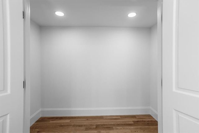 9 Whitwell Place, Newport, RI 02840