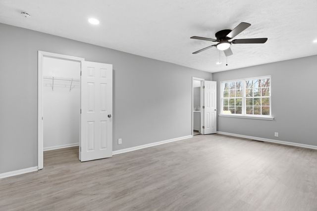 1806 Fern Dr, Murfreesboro, TN 37130