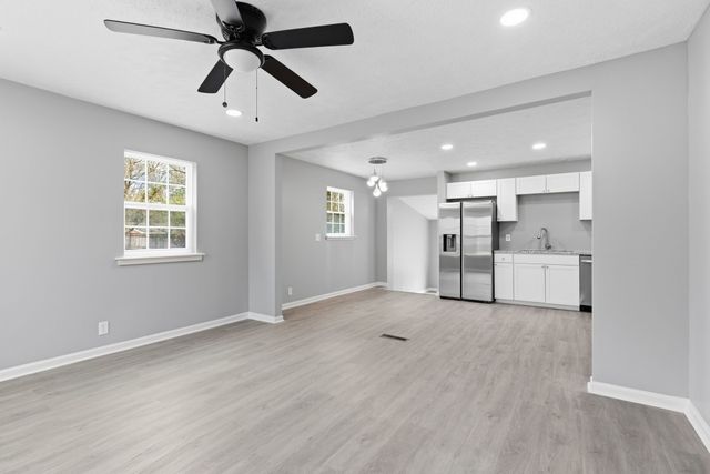 1806 Fern Dr, Murfreesboro, TN 37130